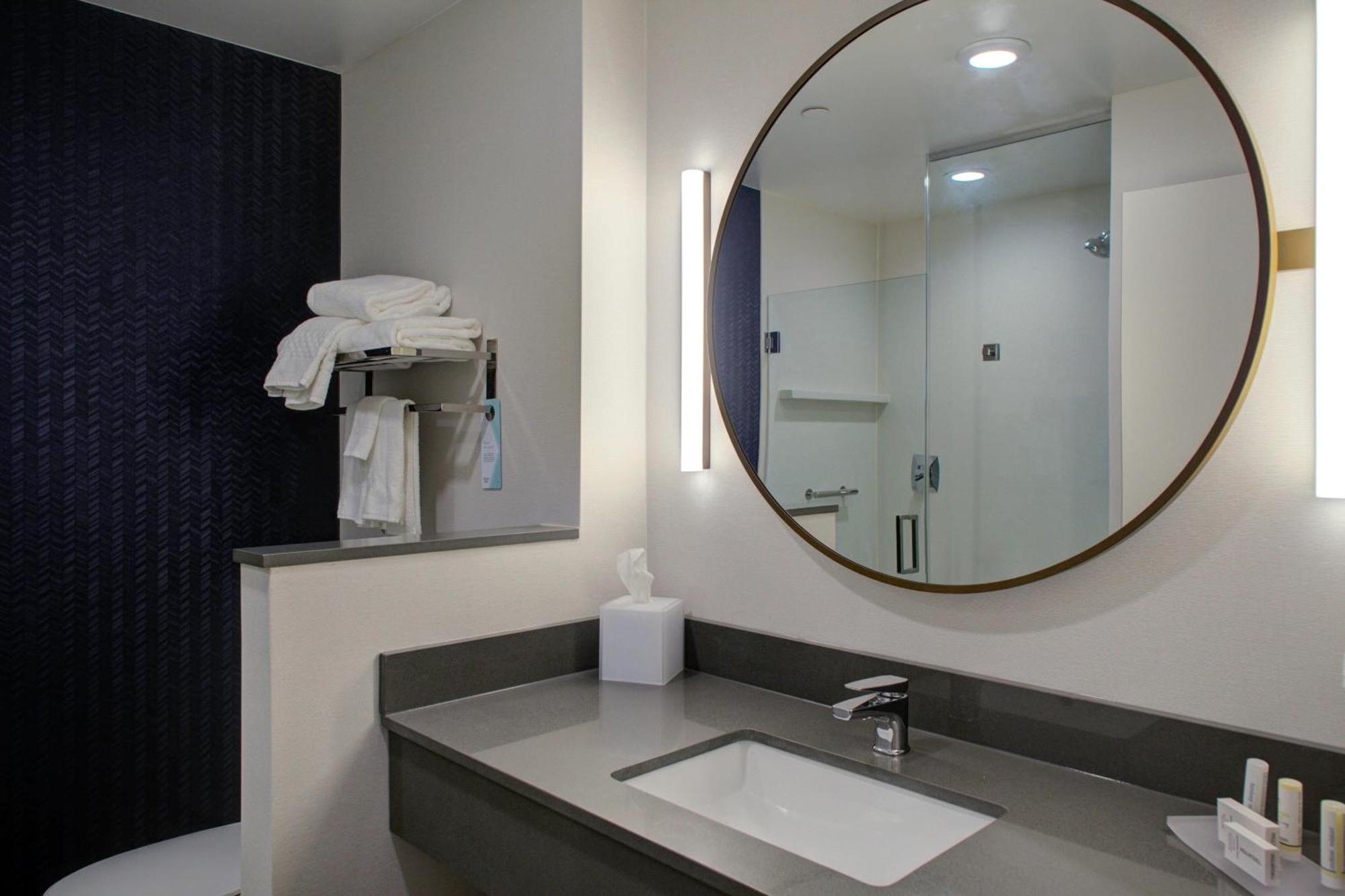 Fairfield Inn & Suites By Marriott Allentown West Breinigsville Exterior foto
